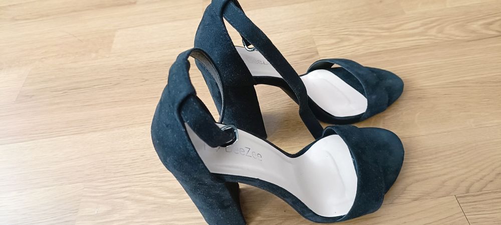 Buty sandały czarne 35 zamsz