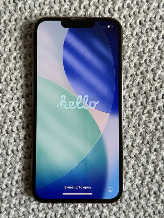 iPhone 13 PRO 256 GB z obiektywem anamorficznym i zestawem etui