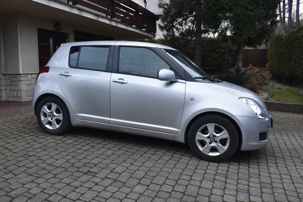 Suzuki Swift 1.3 90KM 5 Drzwi Instalacja Gazowa Alufelgi Zadbany