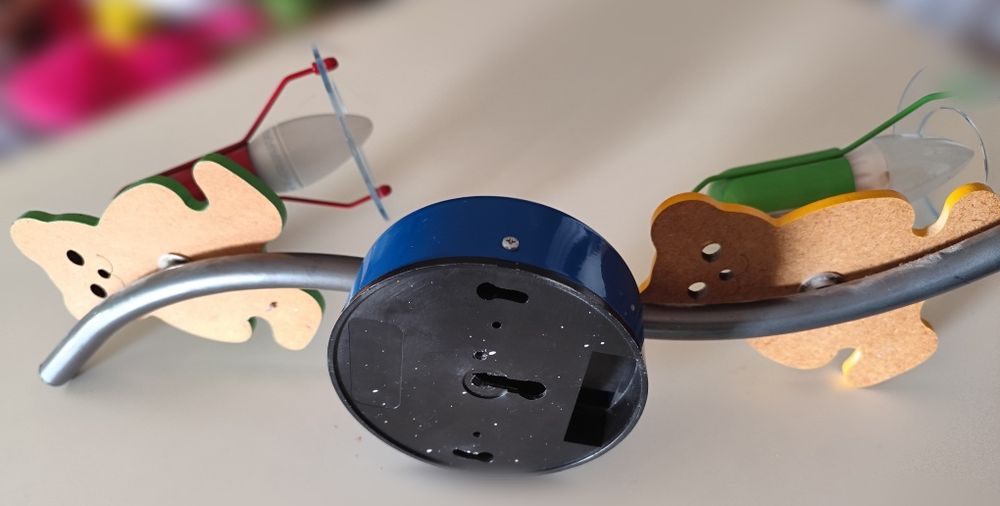 Lampa do pokoju dziecięcego