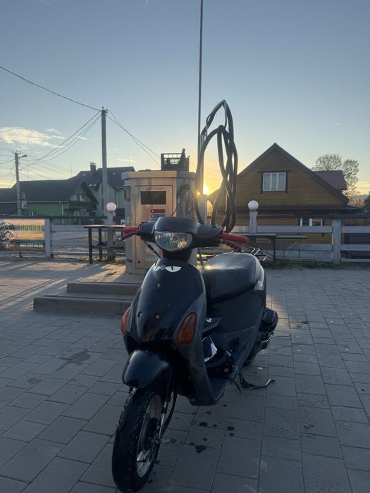 Скутер Suzuki lets 4