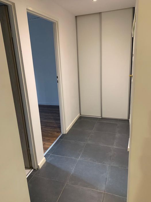 Wynajmę dwupokojowe mieszkanie - osiedle Niepodległości - Widok 5