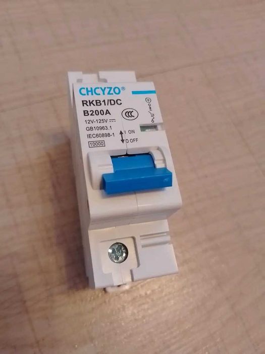 Автоматичний вимикач CHCYZO постійного струму 100А/125А/150А/200A/250A