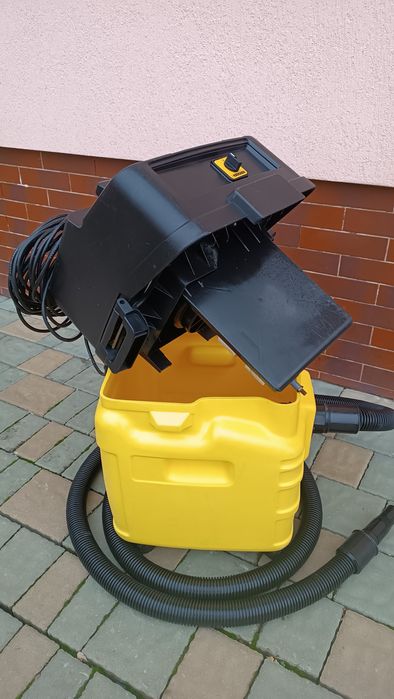 Будівельний пилосос Karcher з Німеччини