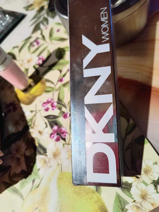 Sprzedam wodę perfumowaną