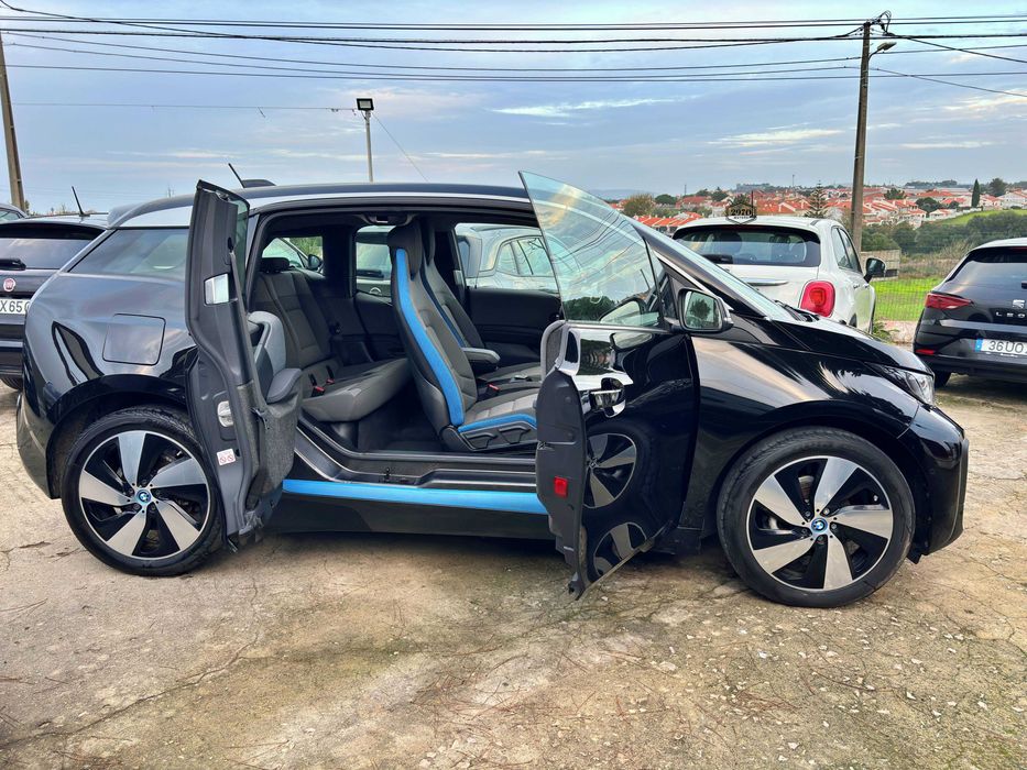 BMW i3  120Ah
53 200 km  Outubro · 2021 · IVA Discriminado
