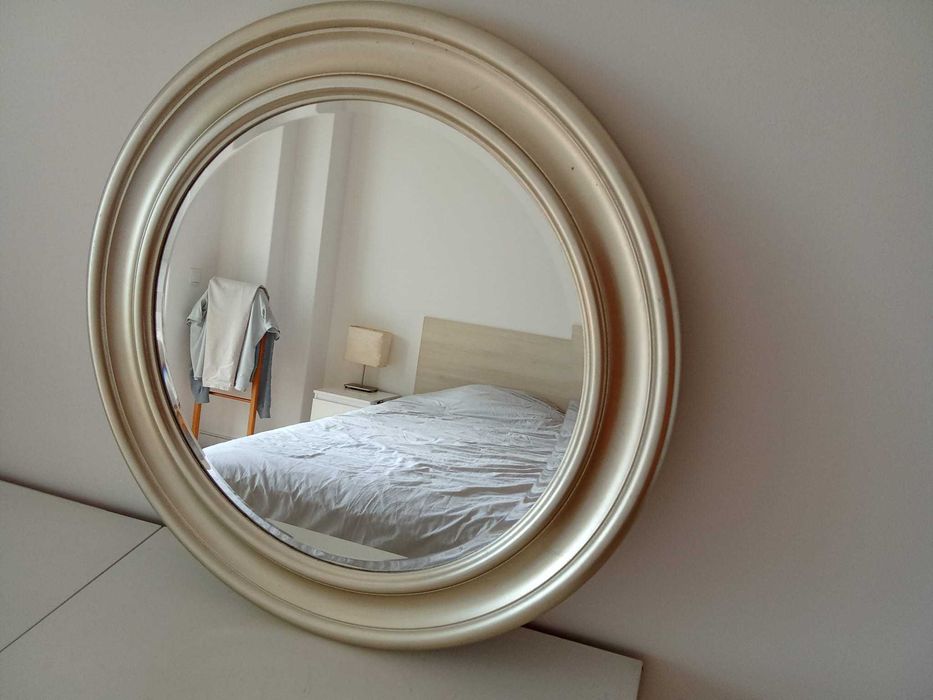 Espelho Redondo IKEA Songe 70 cm, com Moldura Clássica Prateada