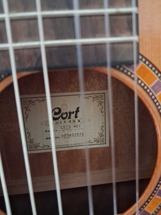Vendo Guitarra Clássica CORT