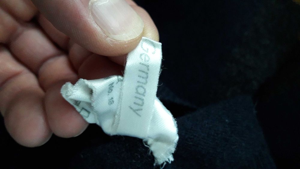 Светр 100 % вовна Boss німетчина