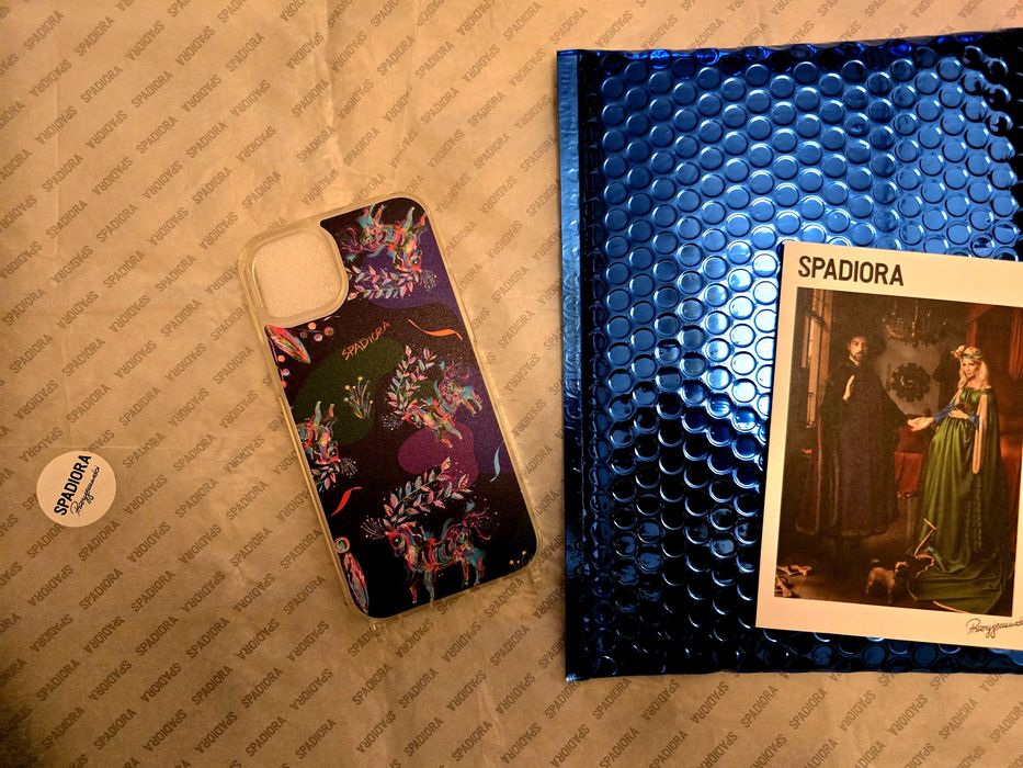 Etui na iPhone Spadiora konik kolorowy granatowy fioletowy