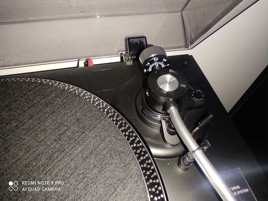 DUAL DT-250 Gramofon Premium Idealny