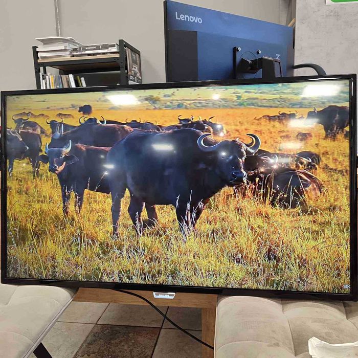Продам ж/к телевизор Philips 40"  б/у в рабочем состоянии.