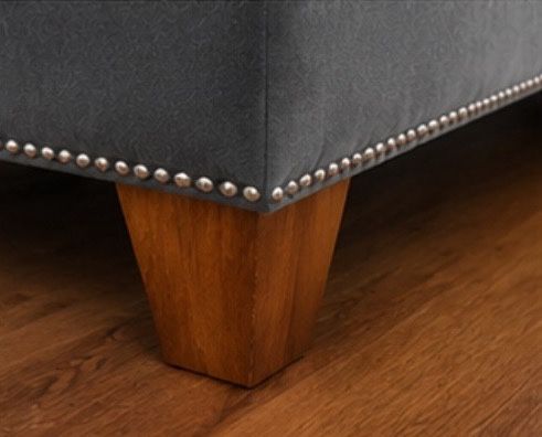 Elegancka sofa glamour - welur + srebrne nity
