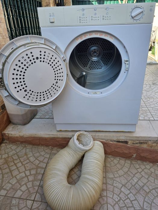 Máquina Secar Roupa 3kg Indesit