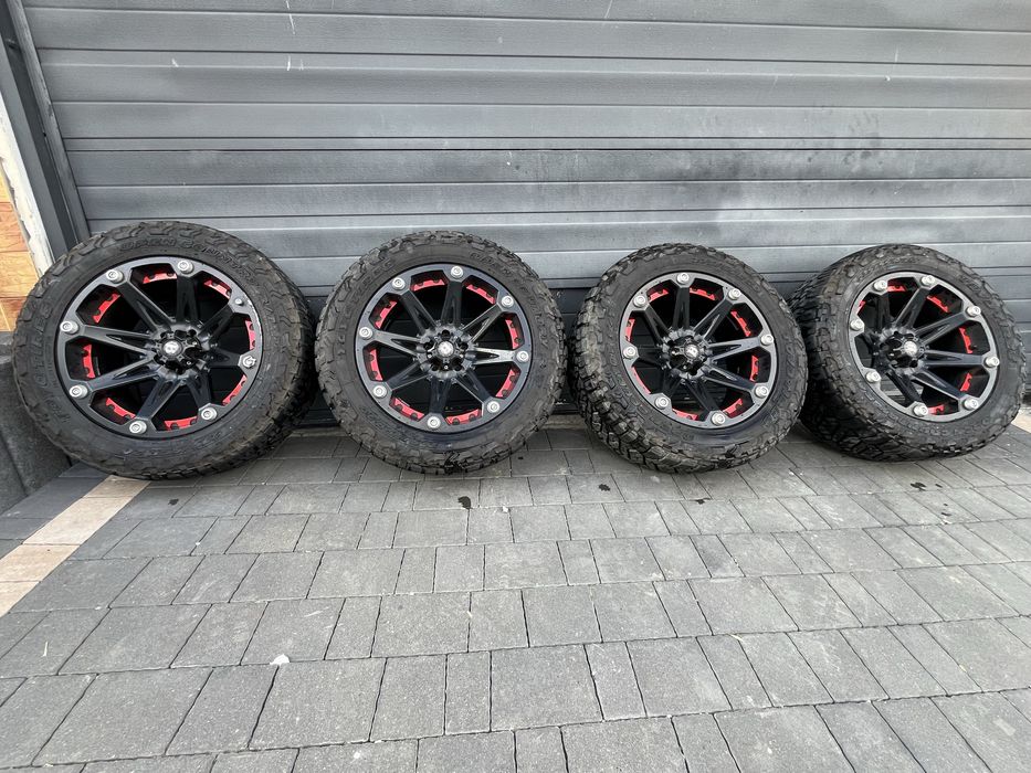 Felgi z oponami dodge durango