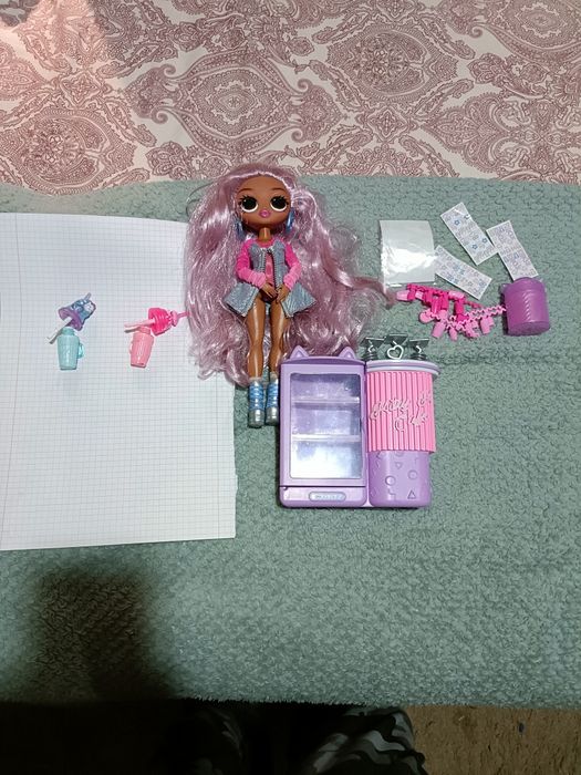 Boneca Lol manicure - com acessórios