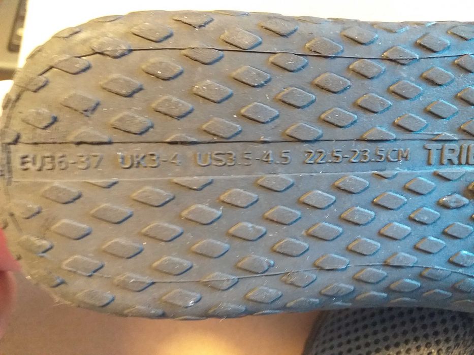 Sapatos Tribord para andar em ambientes de água