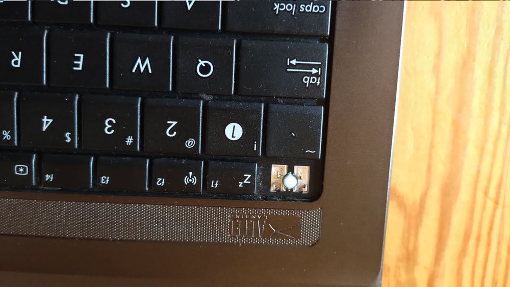 laptop asus sprawny,  brak baterii