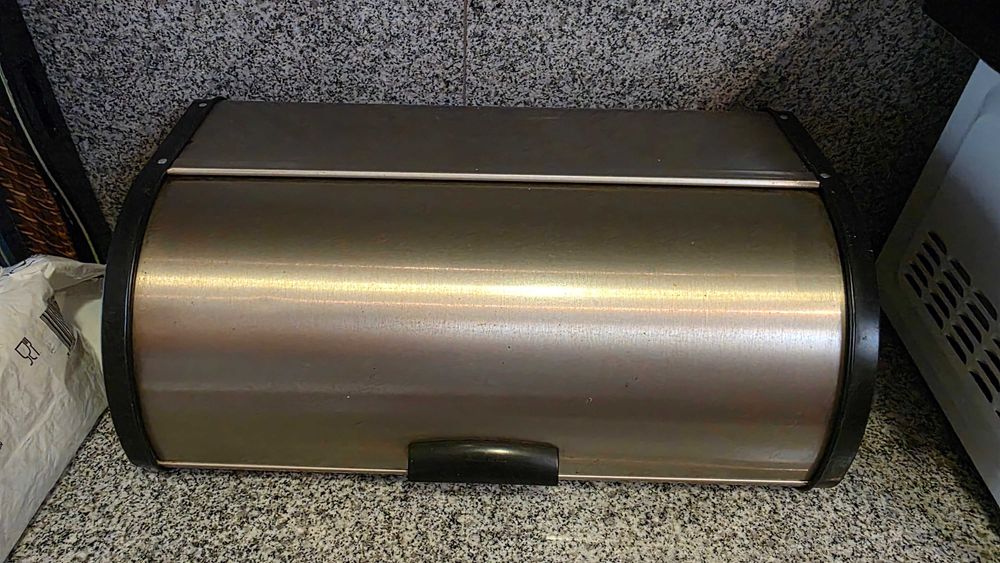 Lata de Pão com porta em alumínio