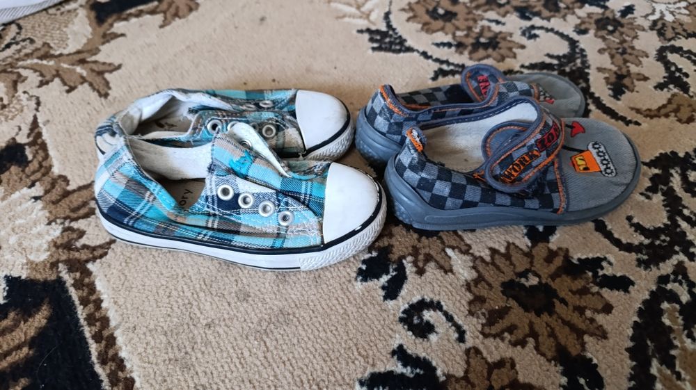 Тапочки красовки 25