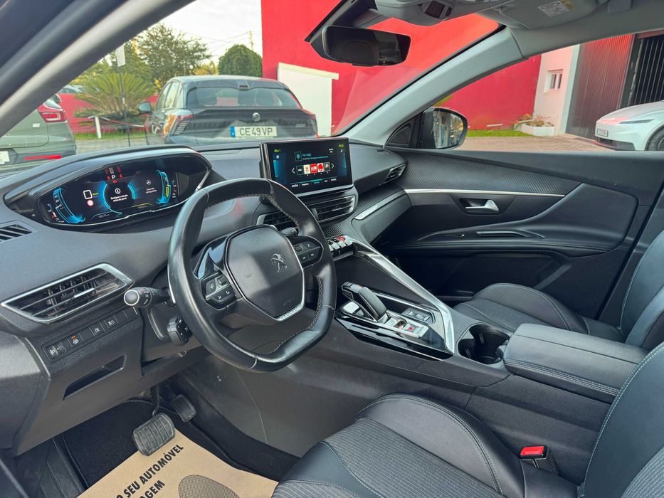 Peugeot 3008 1.6 Hybrid Allure Pack e-EAT8