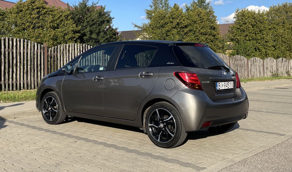 Toyota Yaris Selection Platinum