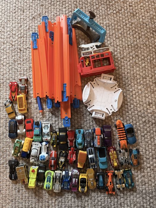 Autka hot wheels