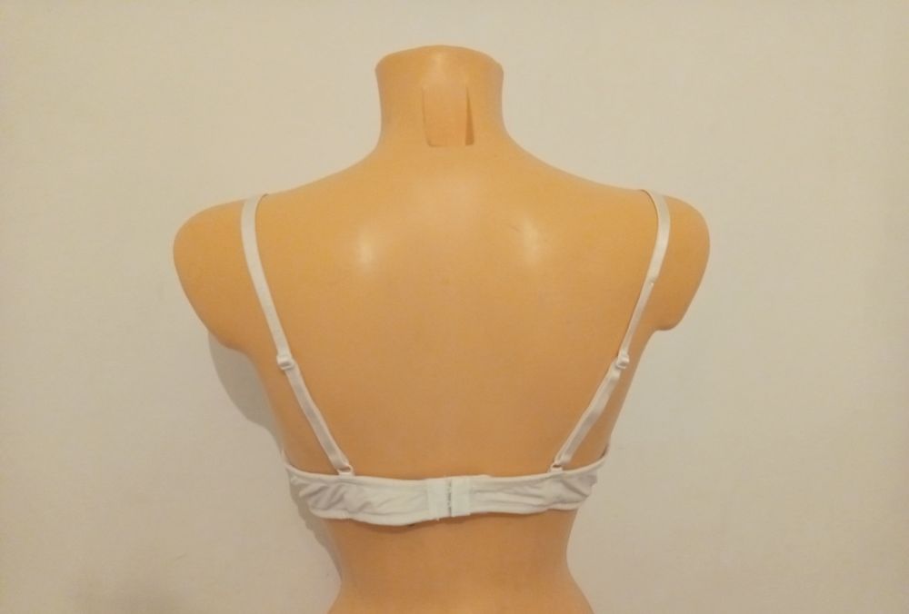 Biustonosz Gina benotti 90B