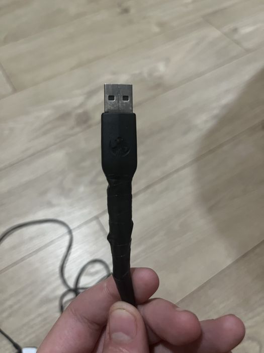 Myszka Roccat kain 100