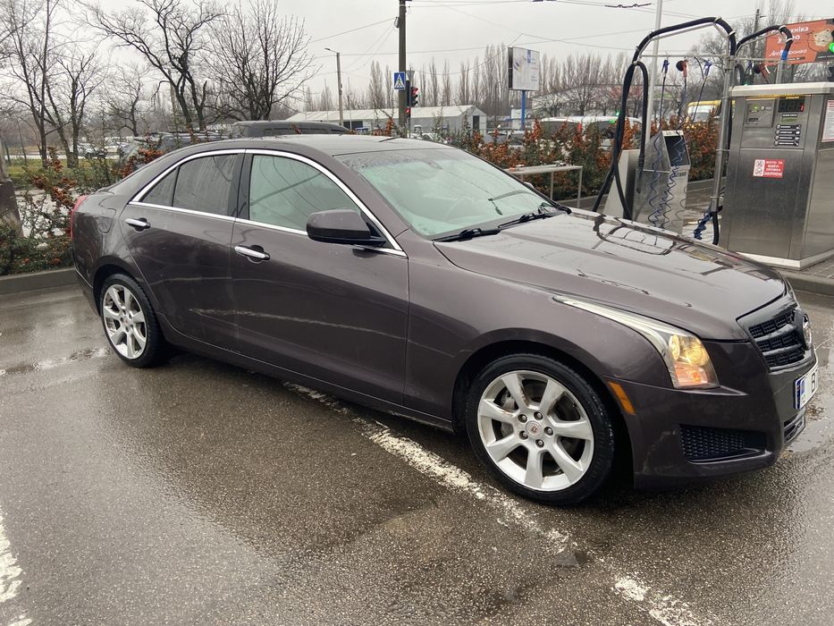 Cadillac ATS Двері
