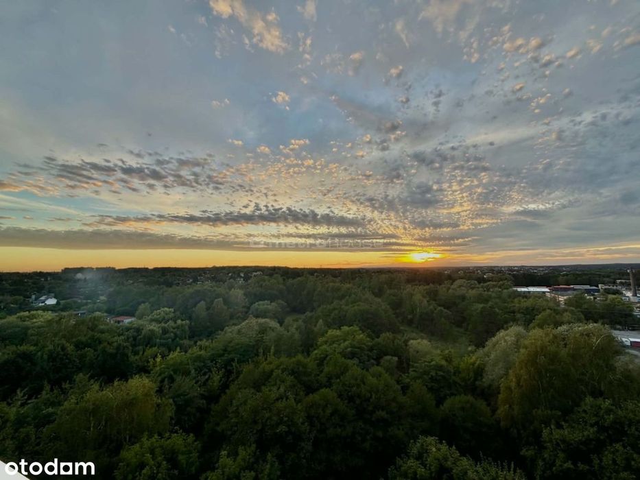49 m²,  9. piętro  2 balkony