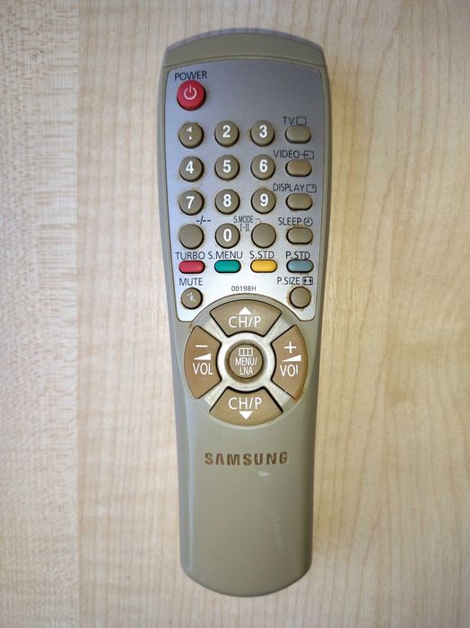Телевізор Samsung  Thunder СS-21S4WR , STEREO BASS .