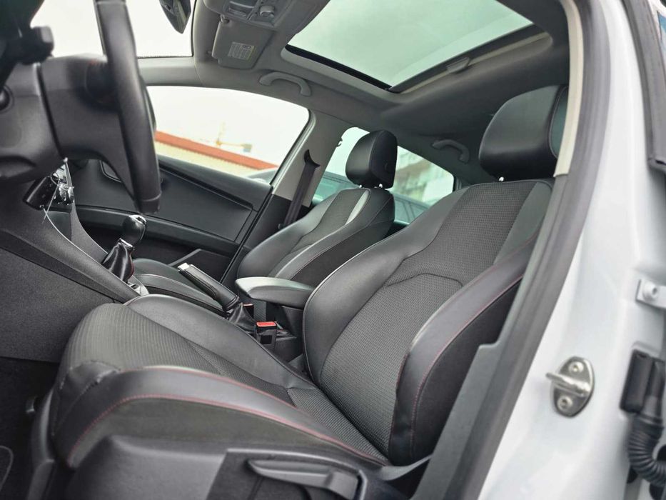 SEAT LEON FR 5F 2.0TDI 150CV "LOOK CUPRA"