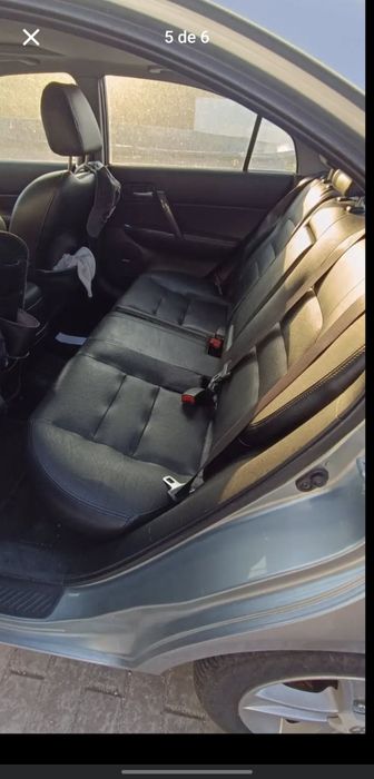 Mazda 6 com avaria