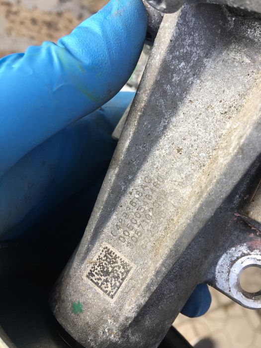 Помпа водяная Jeep Cherokee KL 2.0 турбо