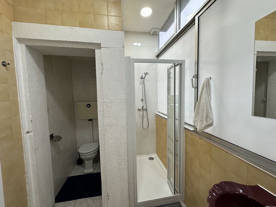 Quarto compartilhado Junto ao Metro da Trindade