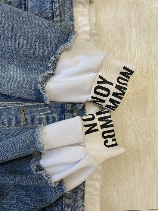 Куртка джинсова з капюшоном жіноча джинсовка .