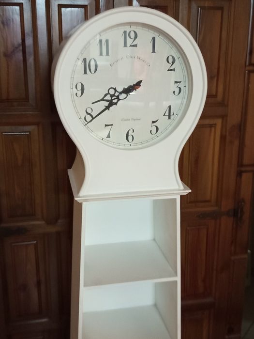 Sprzedam zegar stojący stylizowany