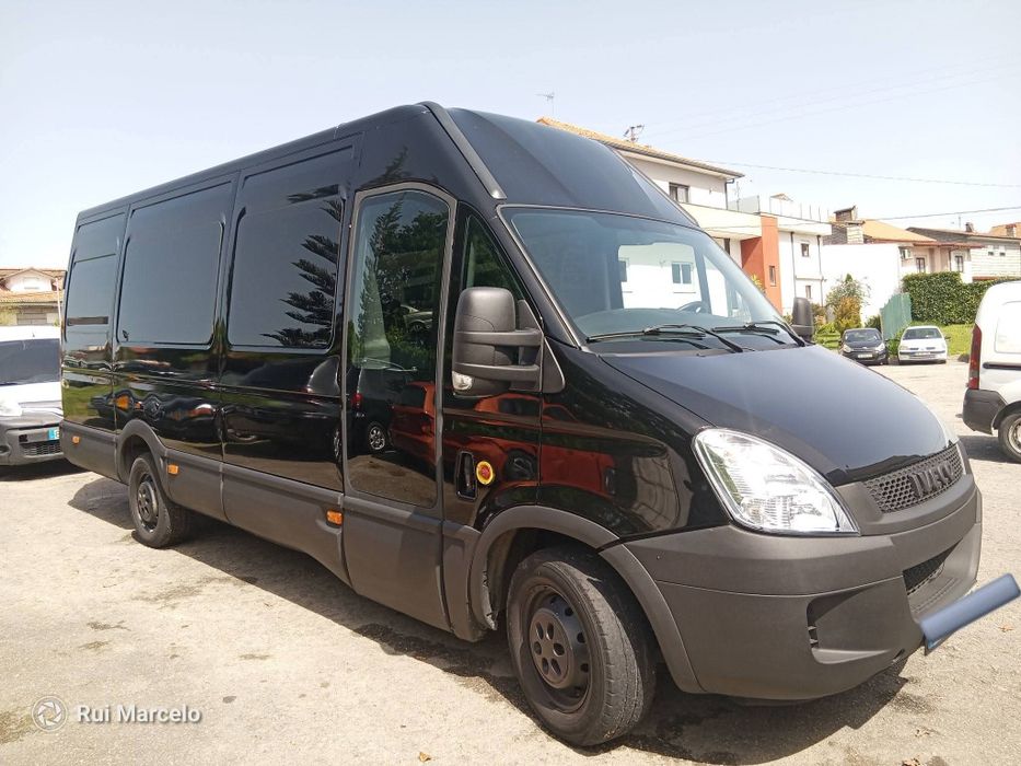 Iveco daily 2.3 9 lugares