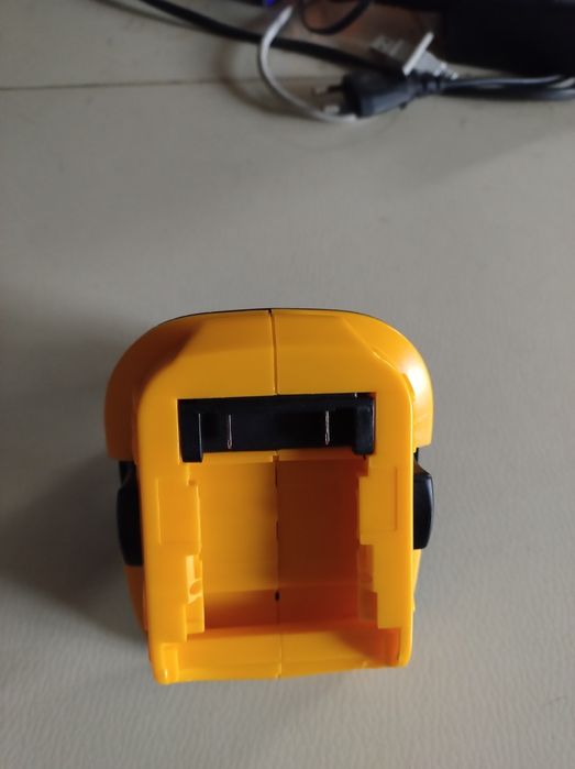 Adapter do akumulatorów narzędzi DeWalt 18V dca1820
