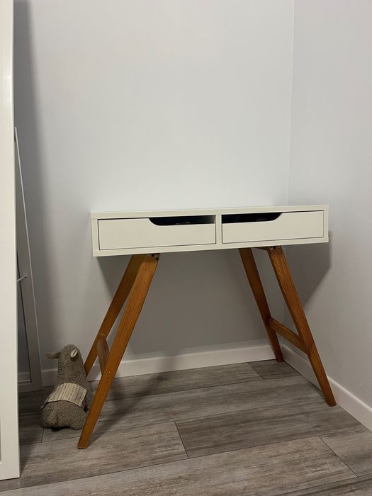 Biurko plus krzesło dla dziecka