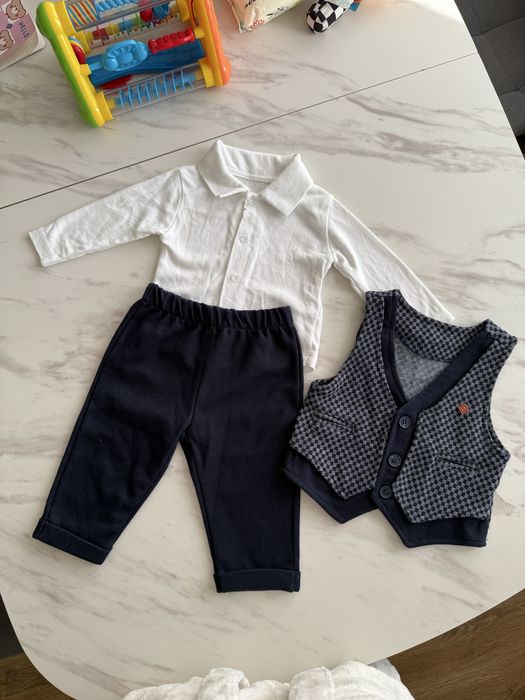 Нарядні костюмчики 2 шт за 200 грн штани Next