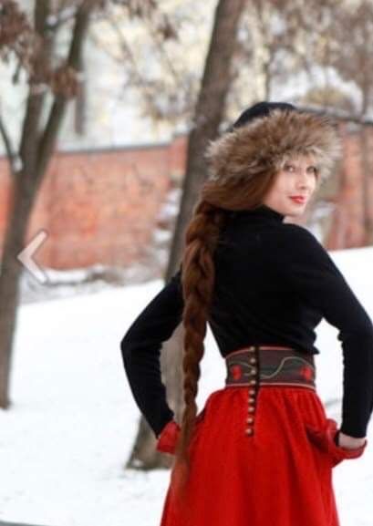 Magnifica saia comprida de lã tradicional russa