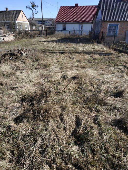 Продається земельна ділянка СМТ Цумань В Самому центрі