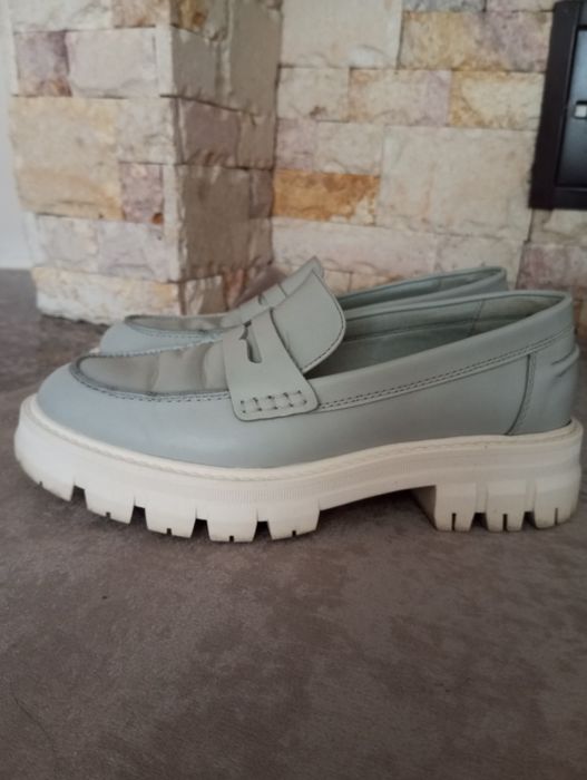 Світло сірі лофери