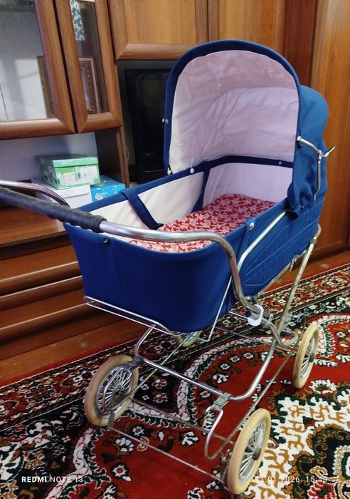 Продам коляску, стан, нова