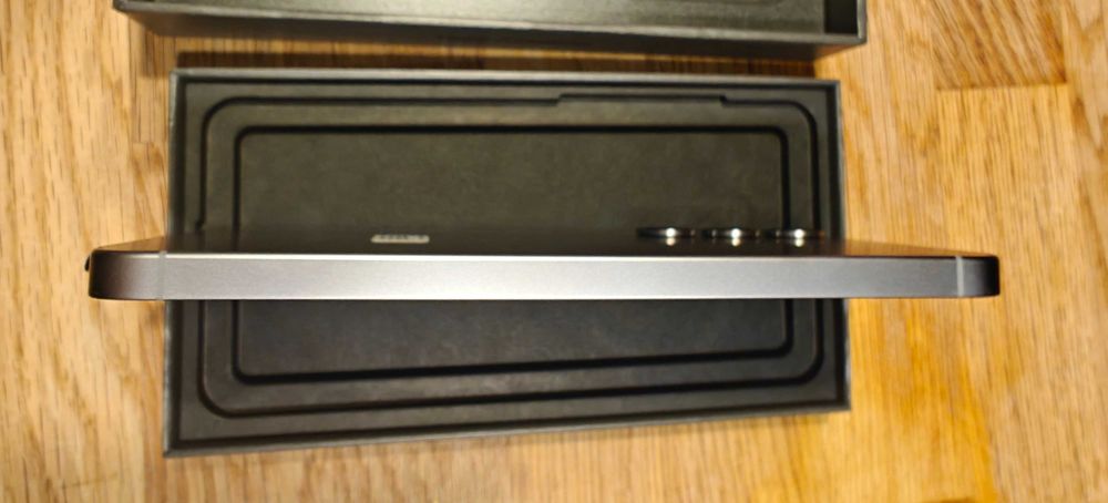 Samsung S25+ 12GB RAM 512GB pamięci wew. NOWY