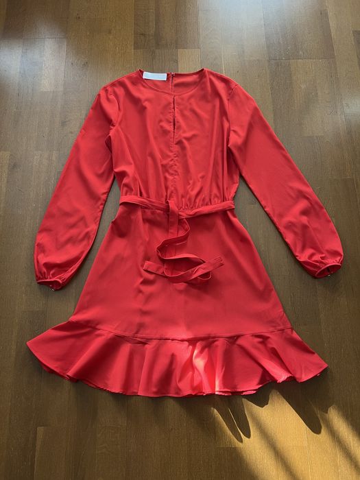 Czerwona sukienka Sugarfree 38