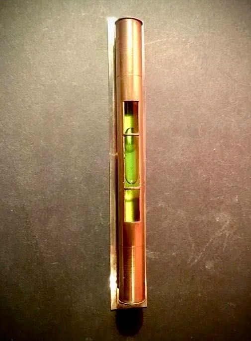 NÍVEL - antigo - latão - 17 cm/s