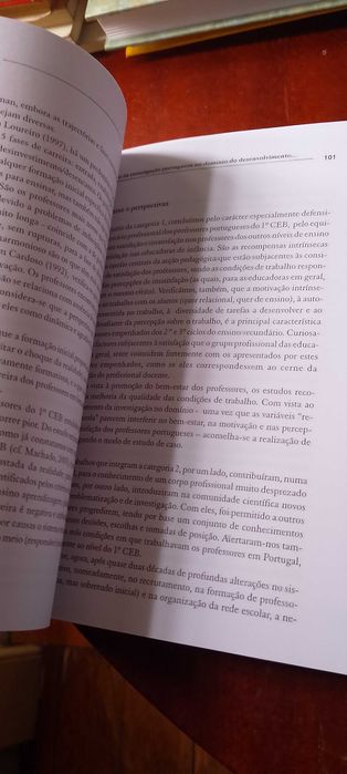 Investigar em Educação - nºs 2, 3 e 4 2003/04/05